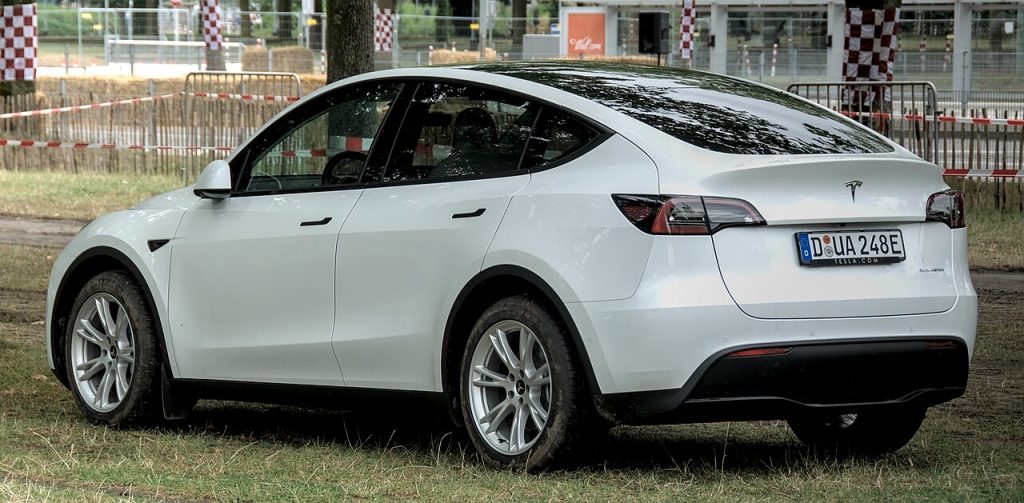 Tesla og otte andre bilmærker ramt af historisk tilbagekaldelse i Kina