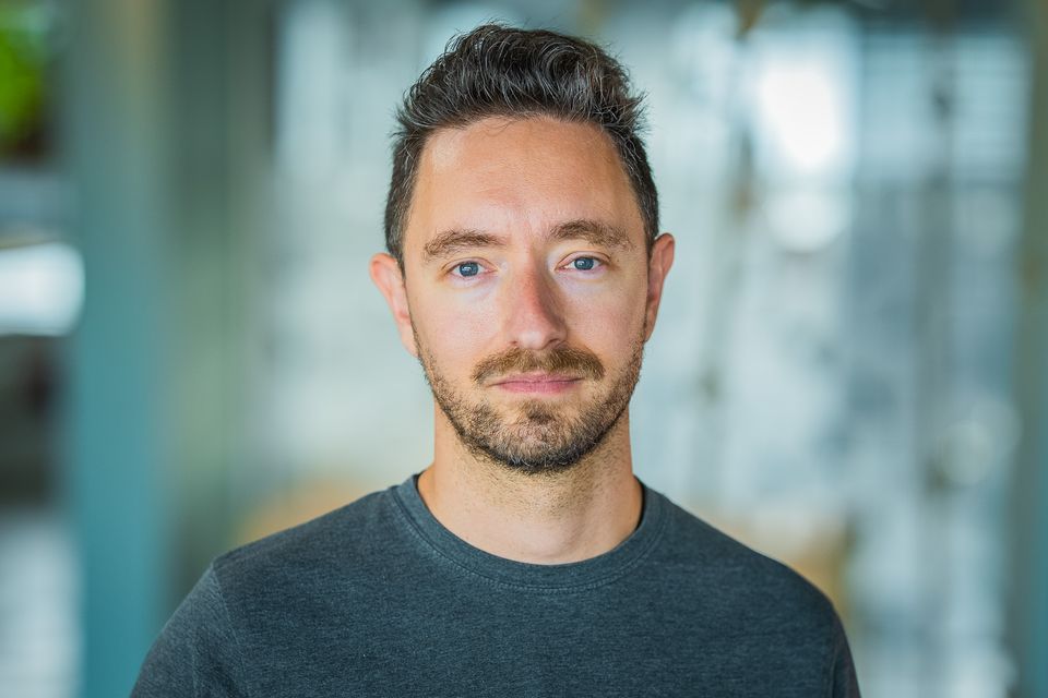 Justin Markussen-Brown sætter fokus på børns sproglige udvikling i flersprogede familier Justin Markussen-Brown